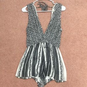 Black and white Illa Illa romper